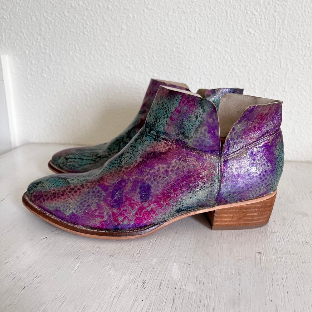 Unique custom teal purple snake print foiled suede ankle bootie size 8.5